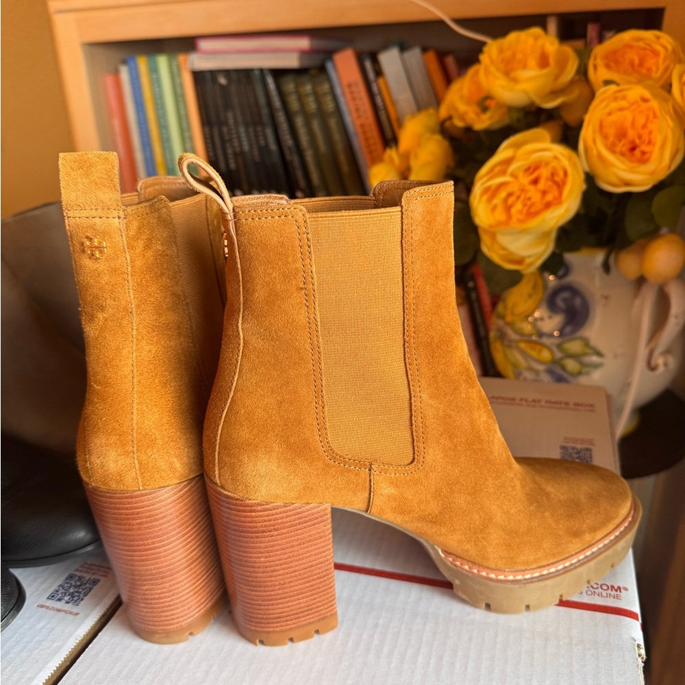 Tory Burch Chelsey Leather Boot